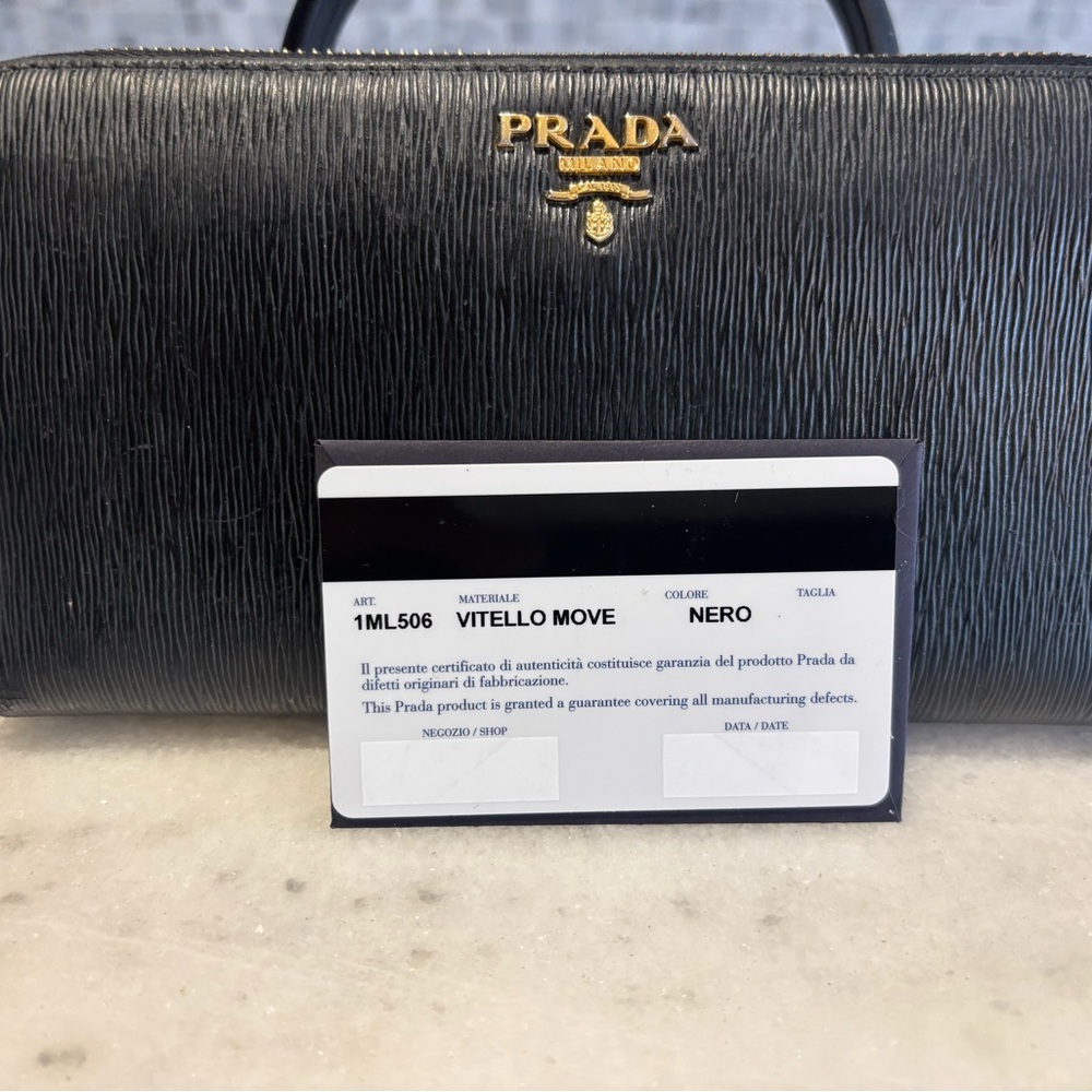 Prada Black Leather Wallet Sleek Design